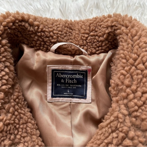 Abercrombie And Fitch Brown Sherpa Button Up Coat Size L - Picture 5 of 10